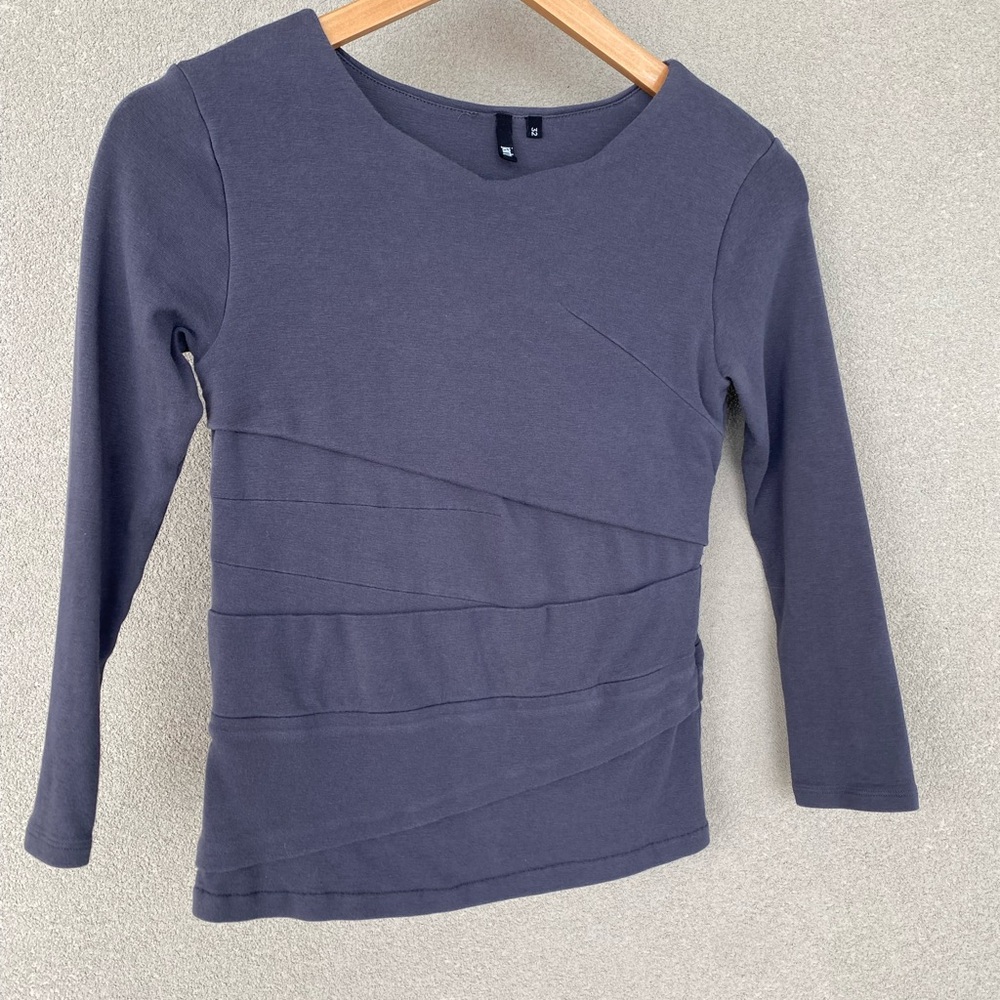 Jarbo Fitted Asymmetrical Gray- Blue Blouse 3/4 sleeve, slightly crop
